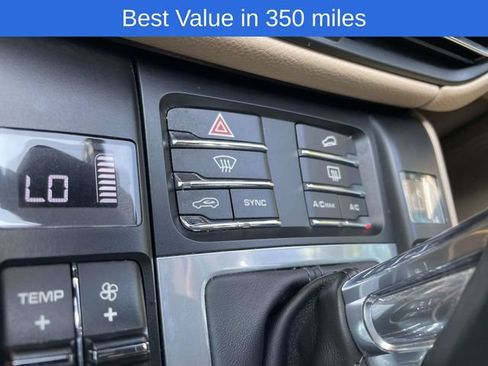 Used 2020 Porsche Macan AWD/4WD image 34
