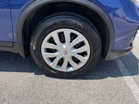 Used 2018 Nissan Rogue S AWD/4WD image 11