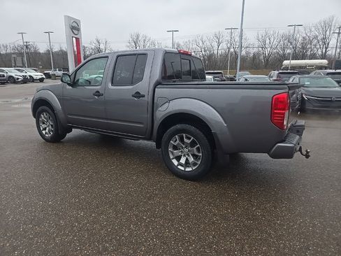 Used 2021 Nissan Frontier SV image 5
