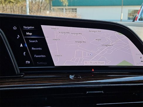 Used 2022 Cadillac Escalade Premium Luxury image 24