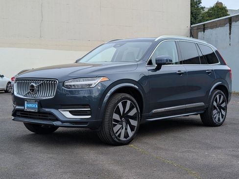 Used 2024 Volvo XC90 T8 Ultimate w/ Protection Package Premier image 3
