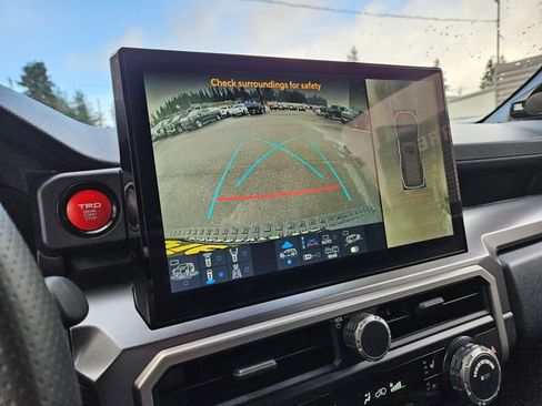 Used 2025 Toyota 4Runner TRD Off-Road Premium image 31