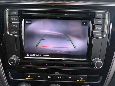 Used 2019 Volkswagen Passat 2.0T Wolfsburg image 19