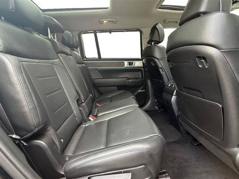 Used 2024 Hyundai Santa Fe Limited FWD image 18