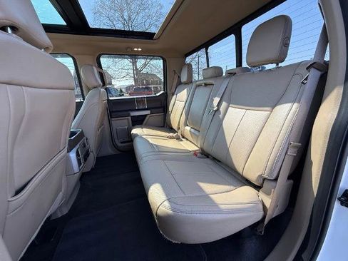 Certified 2018 Ford F150 Lariat image 31