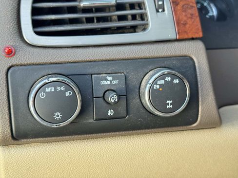 Used 2009 Chevrolet Tahoe LT AWD/4WD image 41