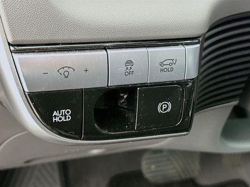 Used 2024 Hyundai Ioniq 5 SEL RWD image 17