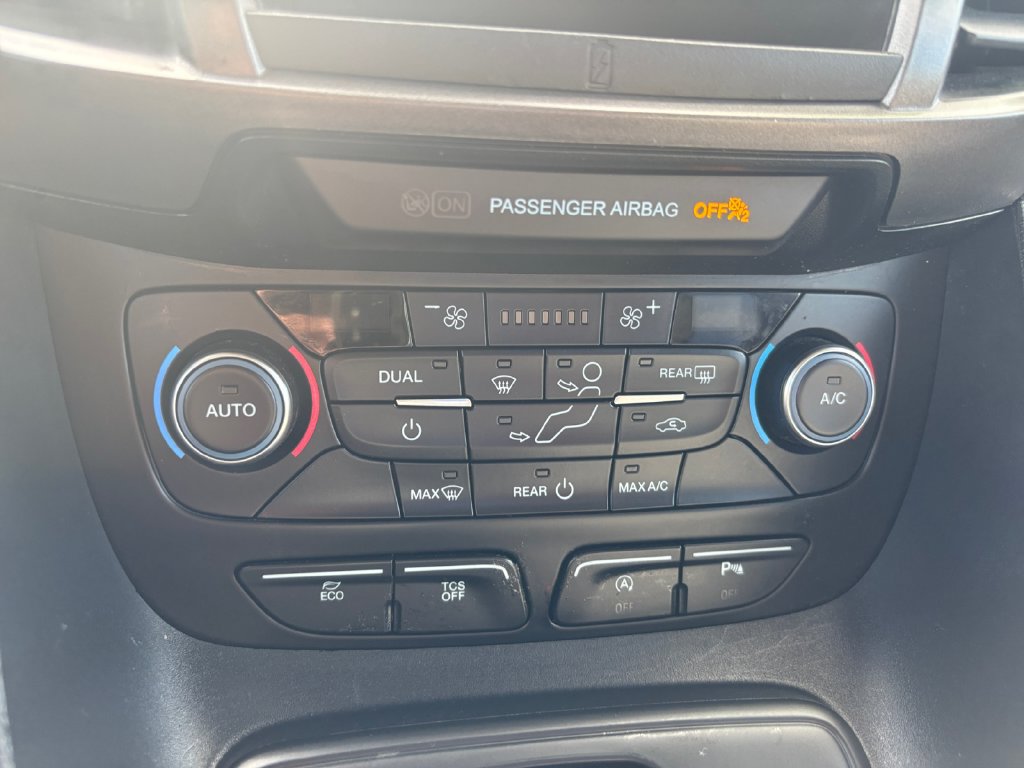 Used 2022 Ford Transit Connect XLT FWD image 23