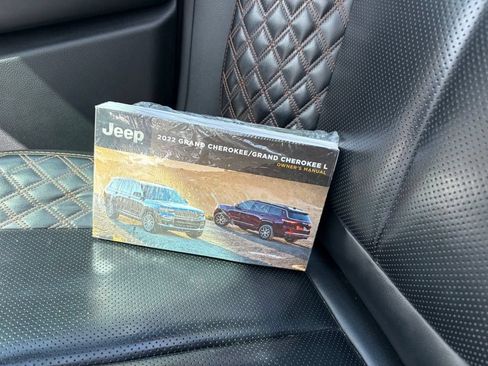 Used 2022 Jeep Grand Cherokee Summit w/ Adv Protech Group IV AWD/4WD image 48