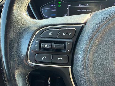 Used 2020 Kia Niro Touring FWD image 17