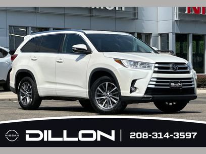 Used 2018 Toyota Highlander XLE w/ Carpet Mat Package (TMS)