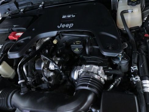 Used 2021 Jeep Wrangler Unlimited Sport S image 8