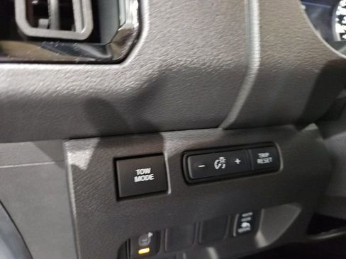 New 2026 Nissan Frontier SV w/ SV Convenience Package AWD/4WD image 20