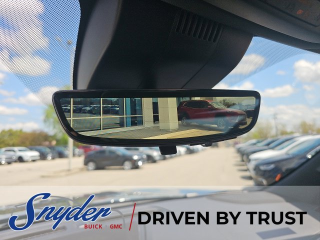 Used 2023 Chevrolet Suburban High Country AWD/4WD image 19