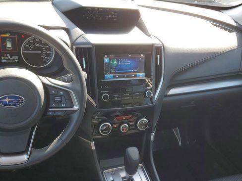 Used 2020 Subaru Forester Premium image 19
