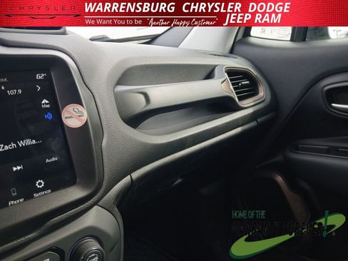 Used 2023 Jeep Renegade Latitude image 21