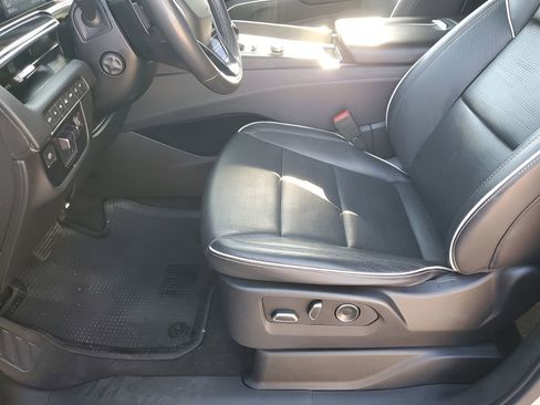 Used 2021 Cadillac Escalade Sport w/ Driver Assist Tech Package image 32