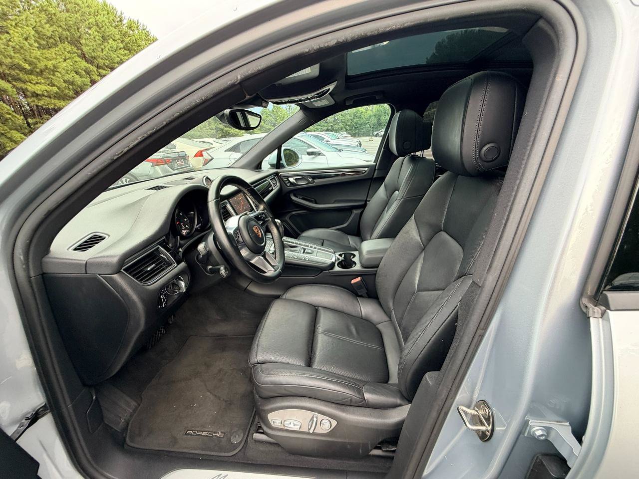 Used 2017 Porsche Macan AWD/4WD image 9