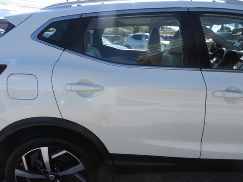 Used 2022 Nissan Rogue Sport SL w/ Premium Package AWD/4WD image 39