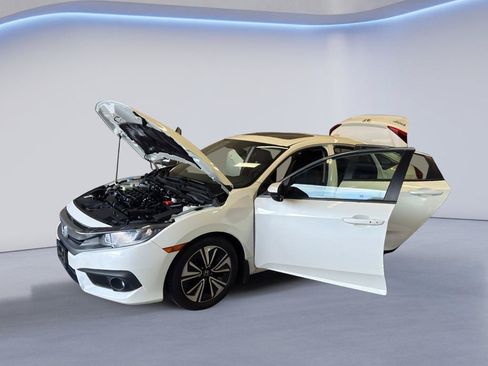 Used 2017 Honda Civic EX-L image 11