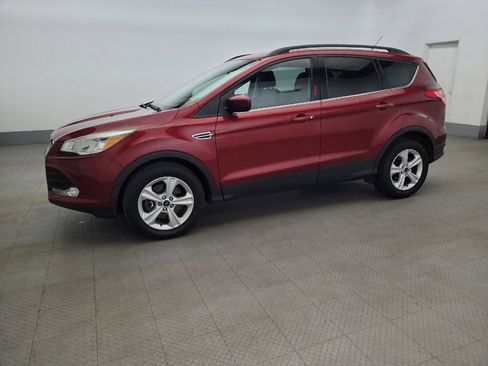 Used 2016 Ford Escape SE w/ Equipment Group 201A AWD/4WD image 2