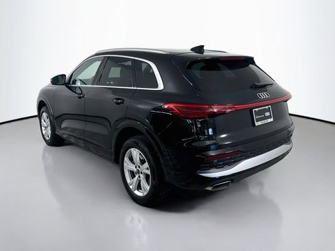 Certified 2025 Audi Q5 Premium w/ Convenience Package AWD/4WD image 3
