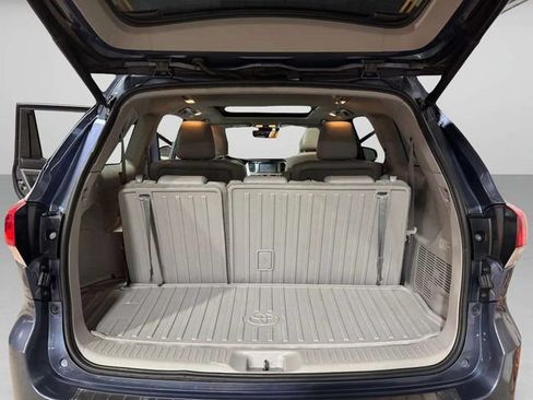 Used 2018 Toyota Highlander Limited Platinum AWD/4WD image 33