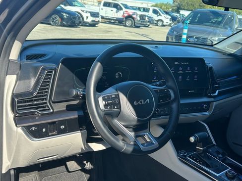 Used 2024 Kia Sportage EX FWD image 31