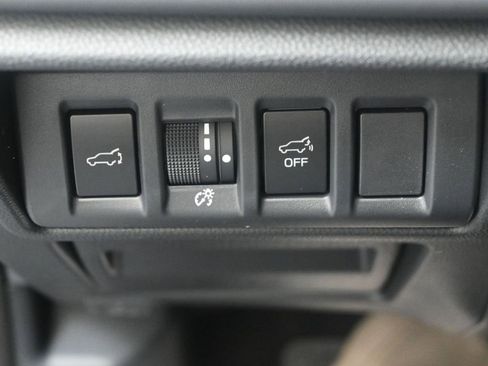 Certified 2025 Subaru Outback Limited image 22