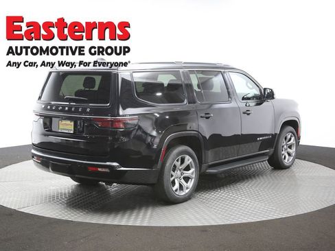 Used 2022 Jeep Wagoneer Series II AWD/4WD image 41