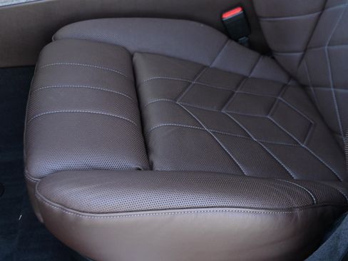 Certified 2024 BMW i7 eDrive50 image 27