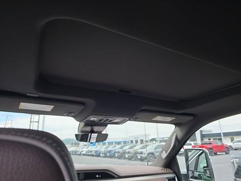 New 2025 GMC Sierra 3500 Denali w/ Denali Reserve Package image 13