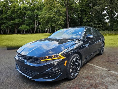 Used 2023 Kia K5 GT-Line w/ GT-Line Premium Package image 3