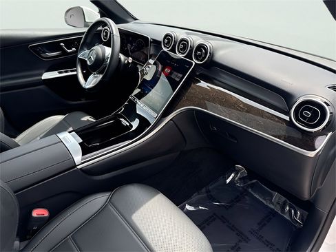 Certified 2025 Mercedes-Benz GLC 300 4MATIC image 23