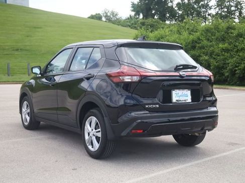 Certified 2025 Nissan Kicks Play S FWD image 5