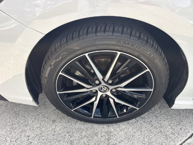 Used 2022 Toyota Camry SE w/ Convenience Package FWD image 10