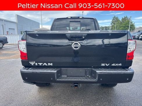 Certified 2021 Nissan Titan SV w/ SV Convenience Package AWD/4WD image 4