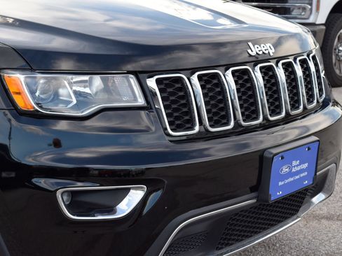 Used 2020 Jeep Grand Cherokee Limited AWD/4WD image 22