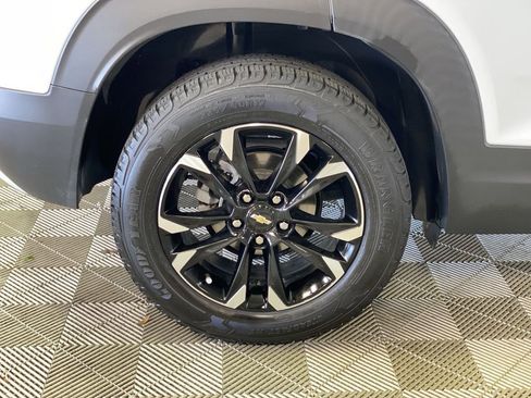 Used 2023 Chevrolet TrailBlazer LT FWD image 37
