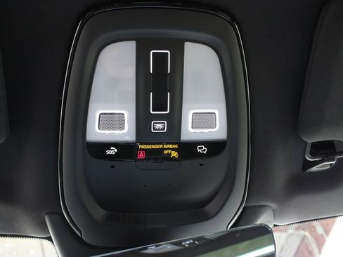 New 2026 Volvo XC90 B6 Plus w/ Protection Package Premier AWD/4WD image 30