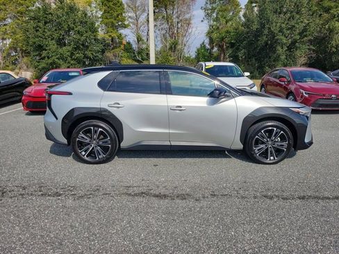 Used 2024 Toyota bZ4X Limited image 9