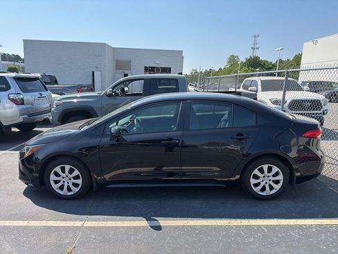 Used 2024 Toyota Corolla LE FWD image 4