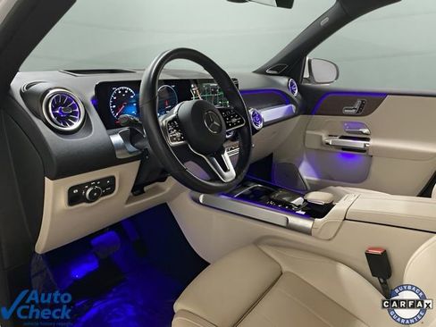 Used 2023 Mercedes-Benz EQB 300 4MATIC w/ Pinnacle Package image 14