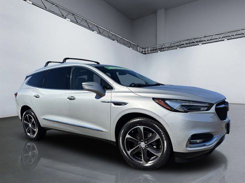 Used 2021 Buick Enclave Essence w/ Sport Touring Edition image 28