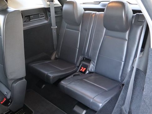 Used 2020 Mercedes-Benz GLE 450 4MATIC image 19