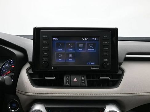 Used 2020 Toyota RAV4 XLE Premium FWD image 13