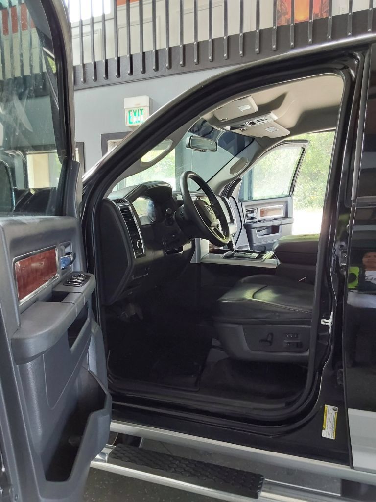 Used 2012 RAM 1500 Laramie AWD/4WD image 15