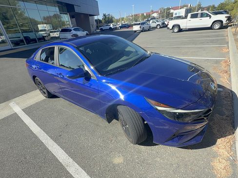 Certified 2023 Hyundai Elantra SEL FWD image 9