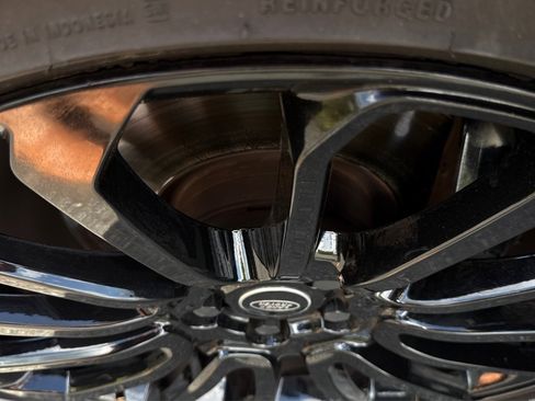 Used 2014 Land Rover Range Rover Supercharged image 39