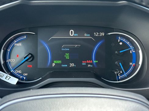 New 2025 Toyota RAV4 XLE w/ Convenience Package image 22